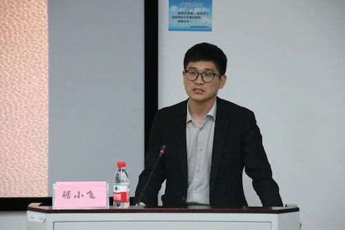 学校理论宣讲团、师大青博讲师团走进黄色网址
2