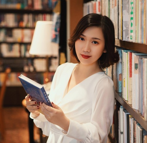 卢美艳